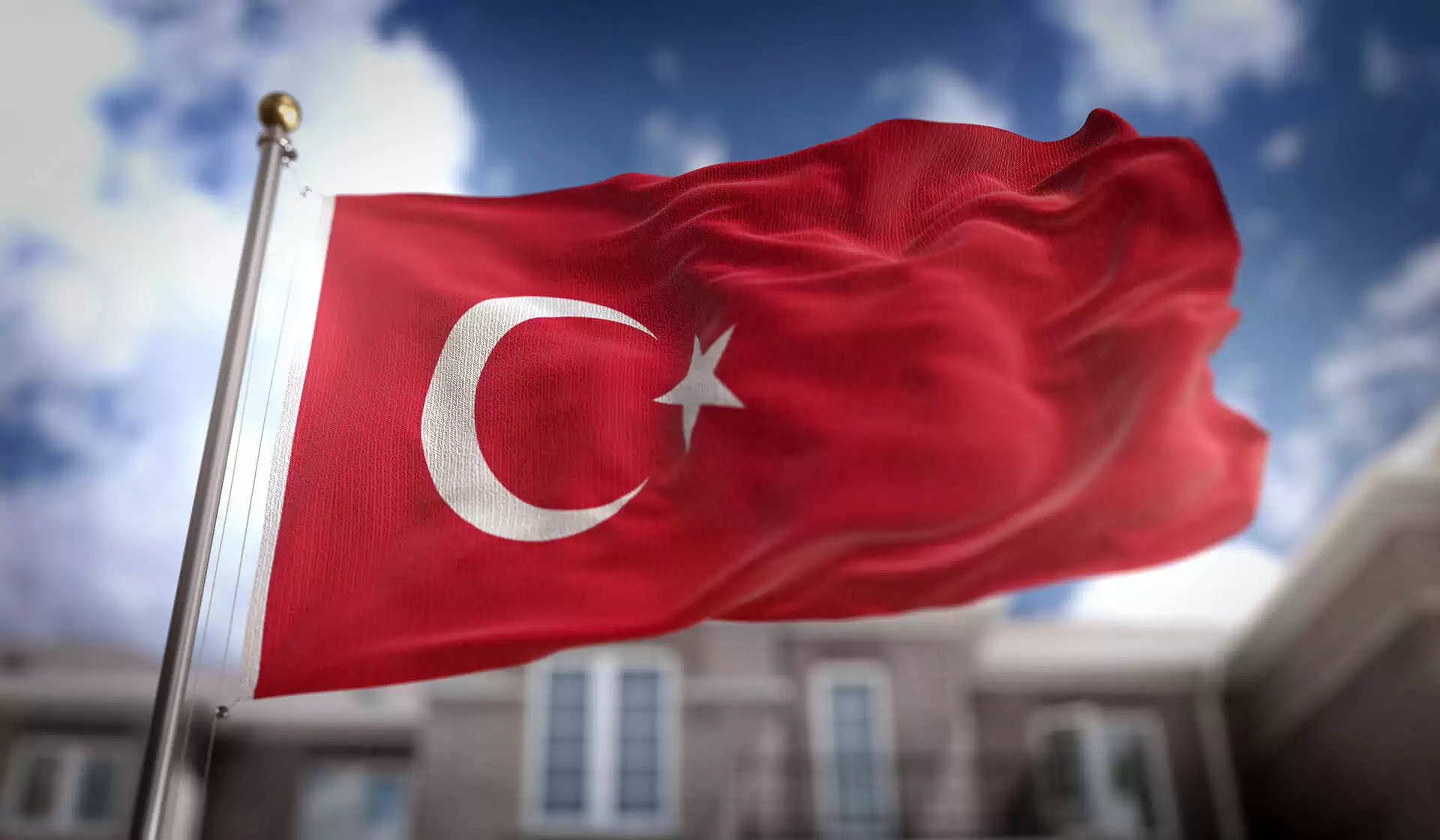 Şanlı Bayrağımıza Yakışan Üretim